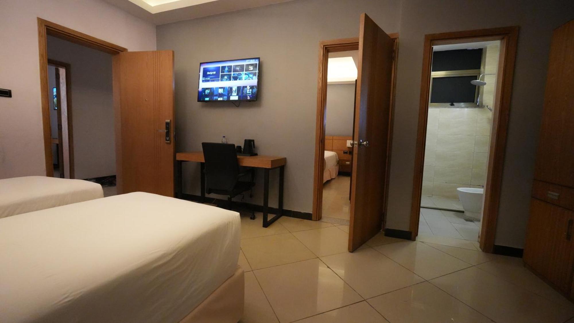 Mazeki Addis Boutique Hotel מראה חיצוני תמונה