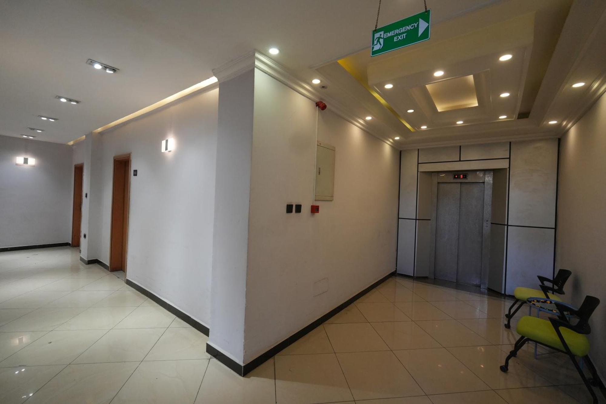 Mazeki Addis Boutique Hotel מראה חיצוני תמונה