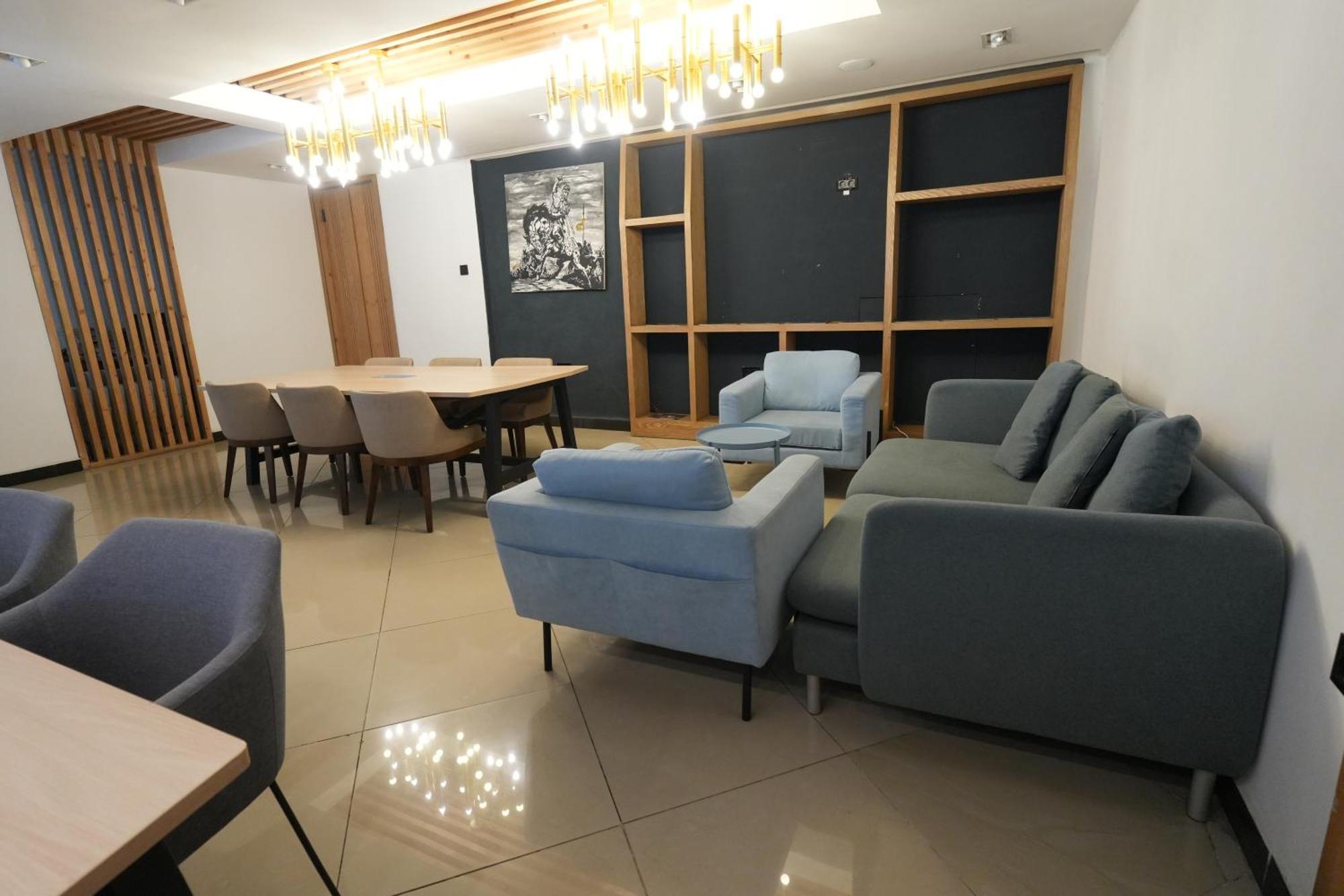 Mazeki Addis Boutique Hotel מראה חיצוני תמונה